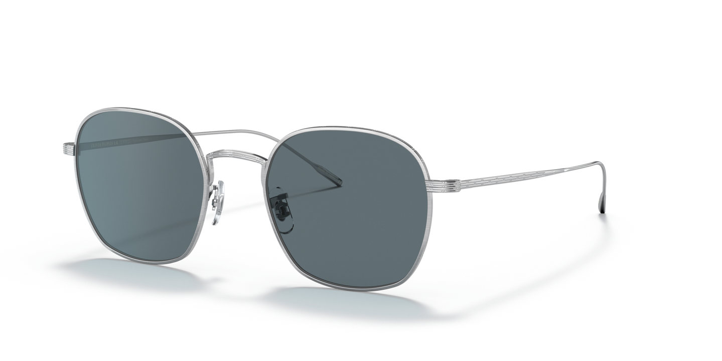 Oliver Peoples Adès avec une monture Agent brossé et des verres Bleu - Image Cercle