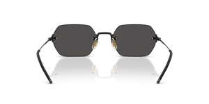Oliver Peoples TK-13 avec une monture Noir mat et des verres Gris - image 5