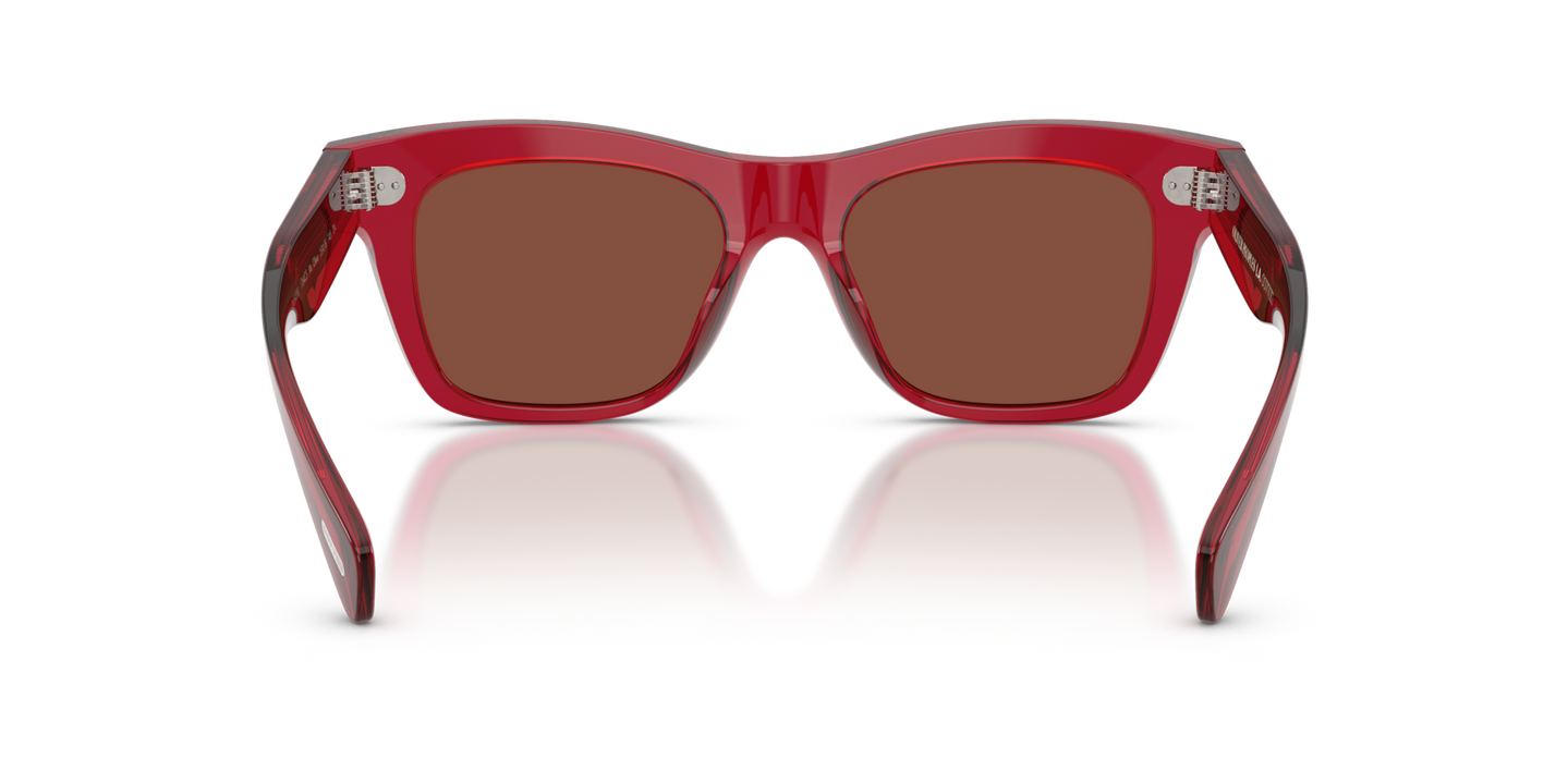 Sie Oliver Peoples Ms. Oliver mit Translucent Rust Gestell und Rot Gläsern - Bild Stegplättchen